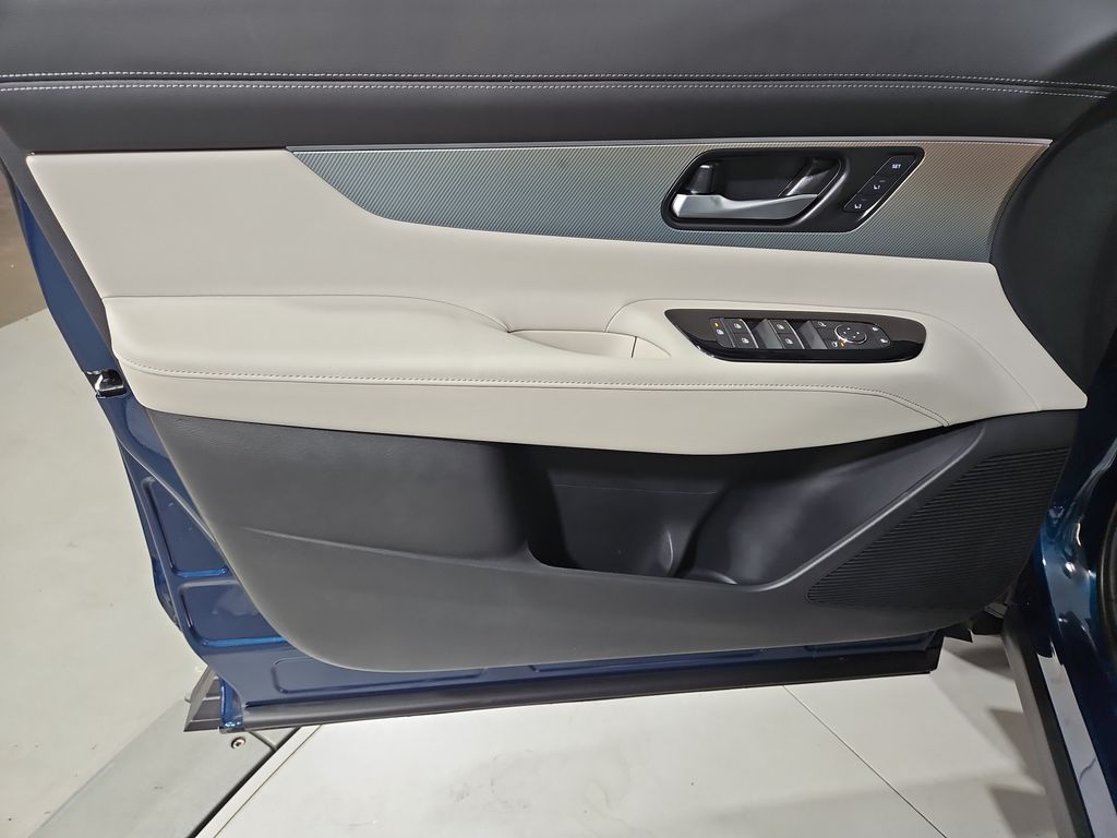 2025 Nissan Murano SL Image 23 of 31