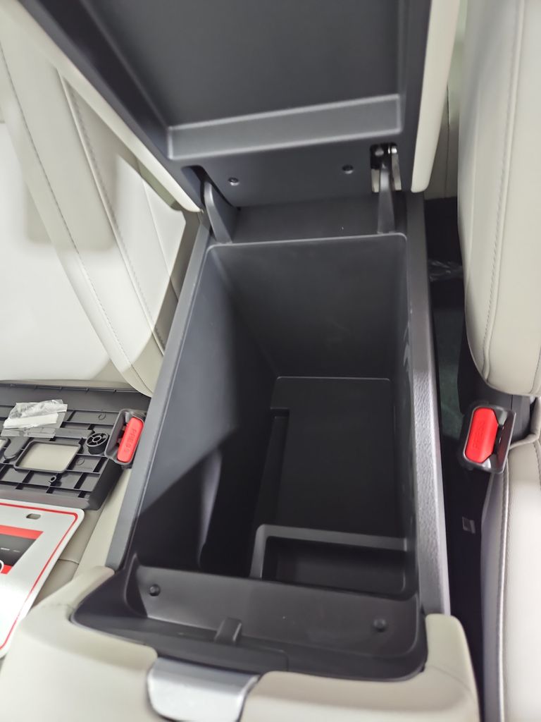 2025 Nissan Murano SL Image 24 of 31