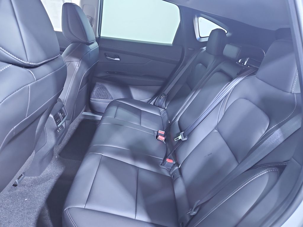 2025 Nissan Murano SL Image 11 of 29