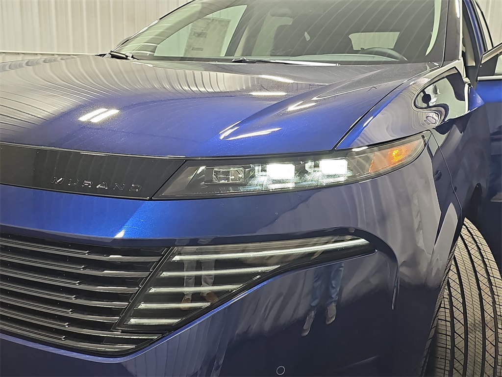 Vehicle image 33 of 37
