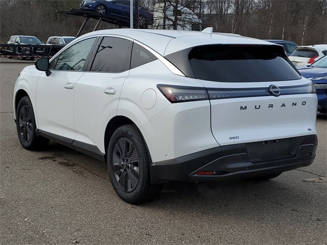 Vehicle image 4 of 33