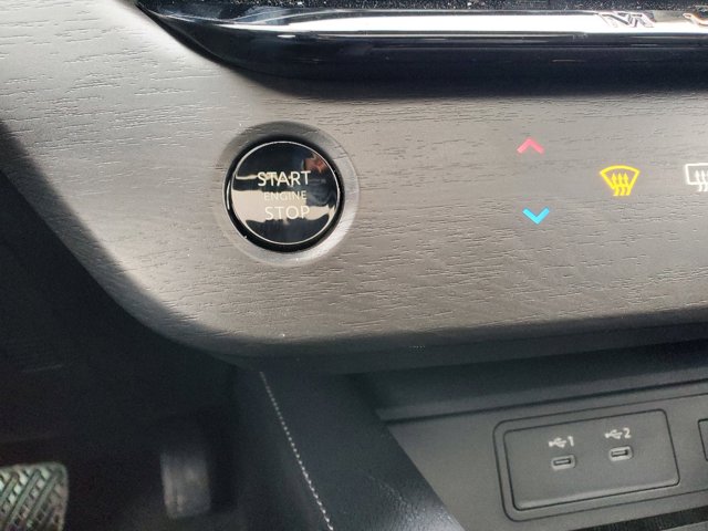 Vehicle image 17 of 30
