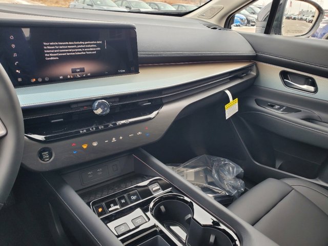 Vehicle image 16 of 30