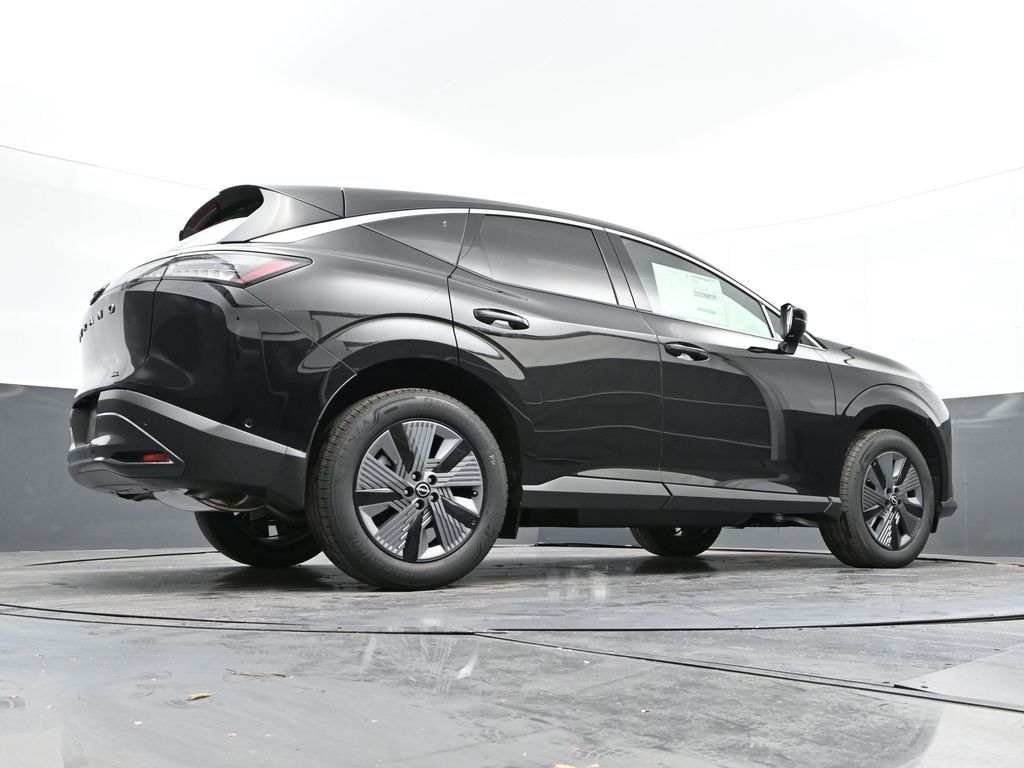 Vehicle image 16 of 31
