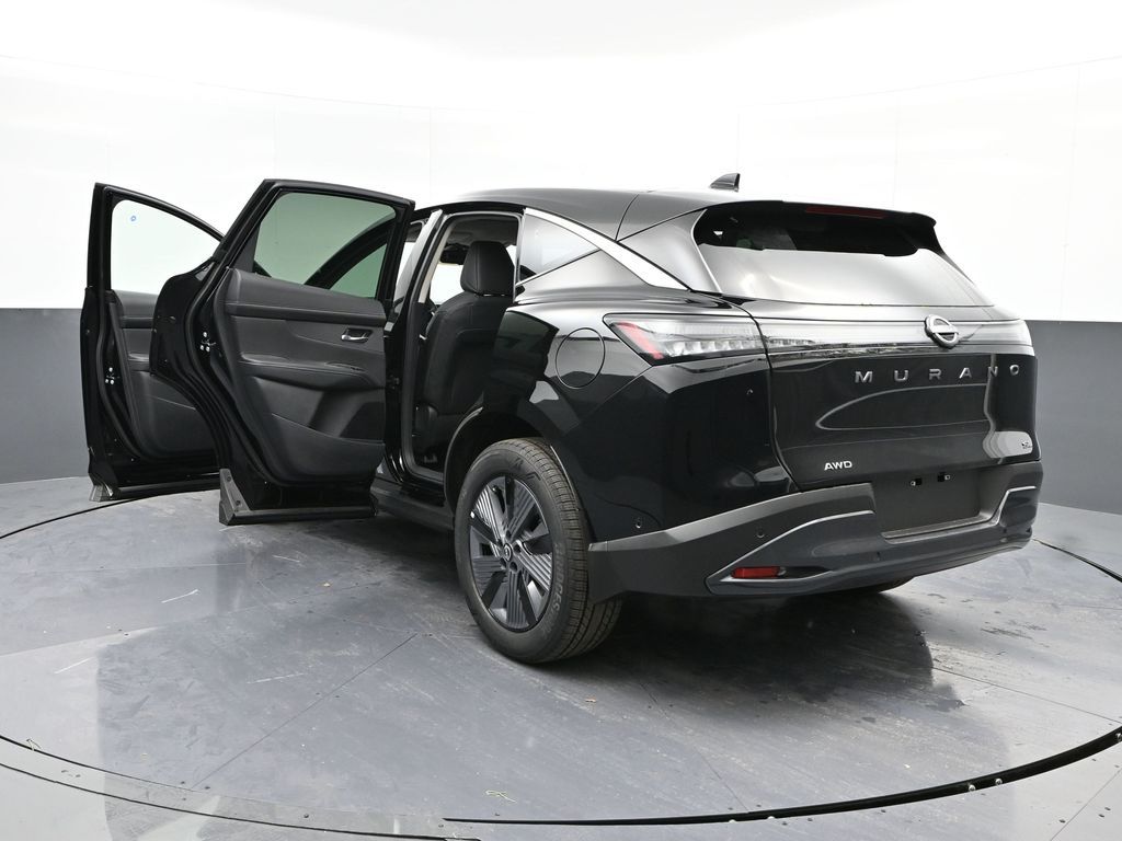 Vehicle image 25 of 31