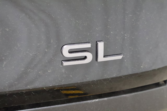Vehicle image 7 of 37
