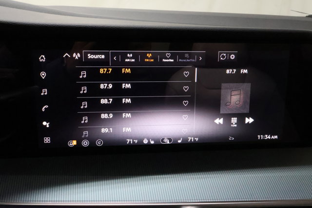 Vehicle image 21 of 37