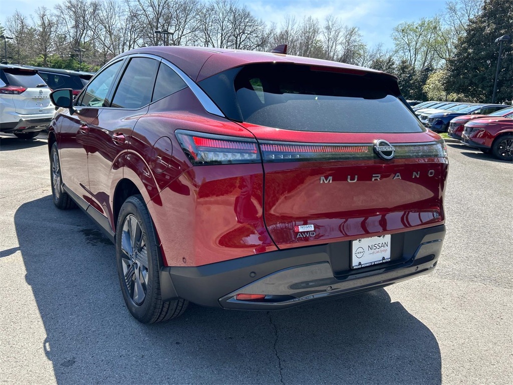 Vehicle image 10 of 70