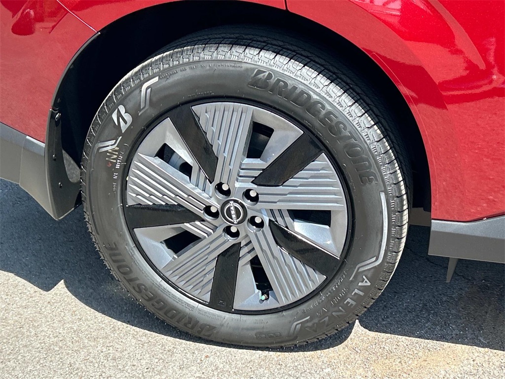Vehicle image 46 of 70