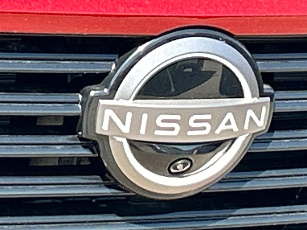 Vehicle image 18 of 70
