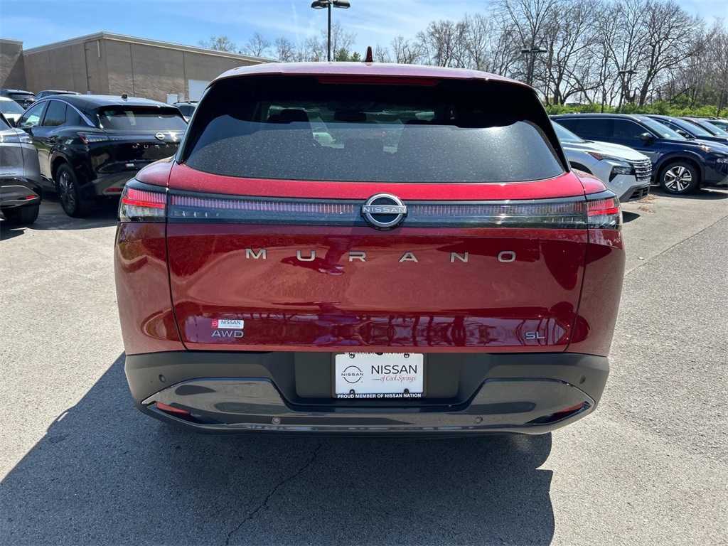 Vehicle image 5 of 70