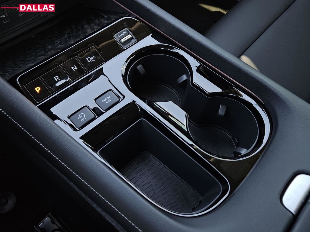 Vehicle image 24 of 25