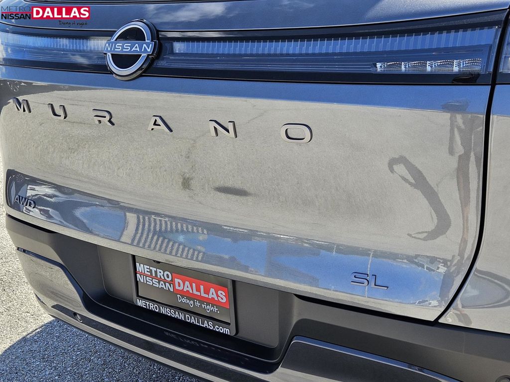 Vehicle image 6 of 25