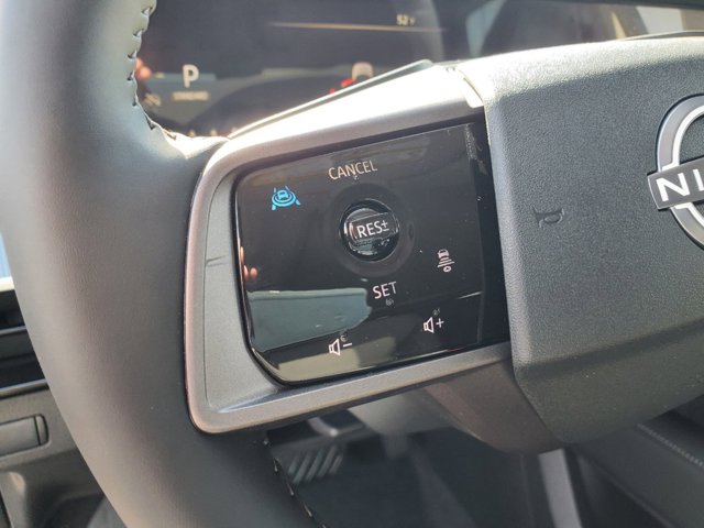 Vehicle image 13 of 30
