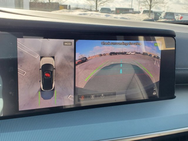 Vehicle image 21 of 30