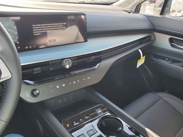 Vehicle image 16 of 30