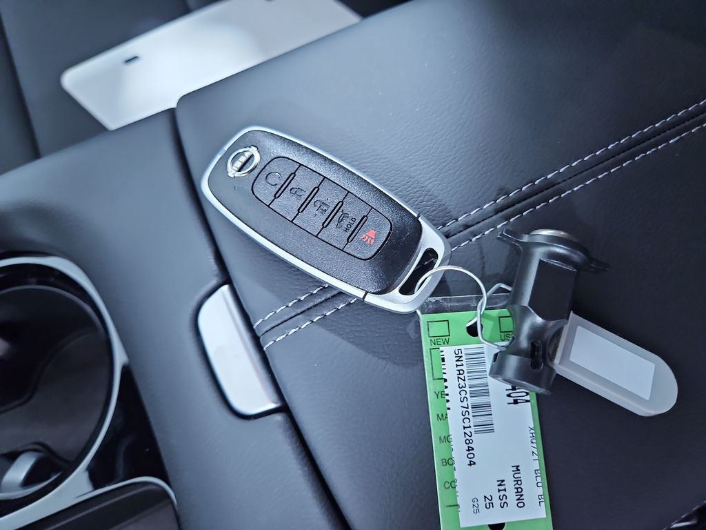 2025 Nissan Murano SL Image 26 of 30