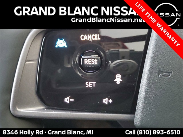 Vehicle image 14 of 34