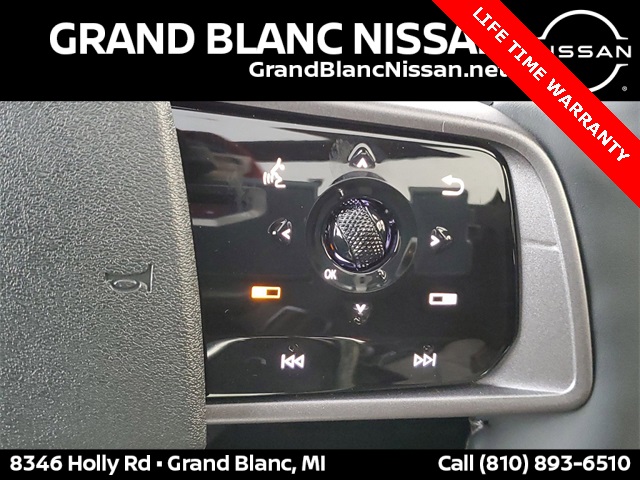 Vehicle image 15 of 34