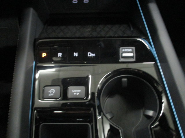 Vehicle image 29 of 34