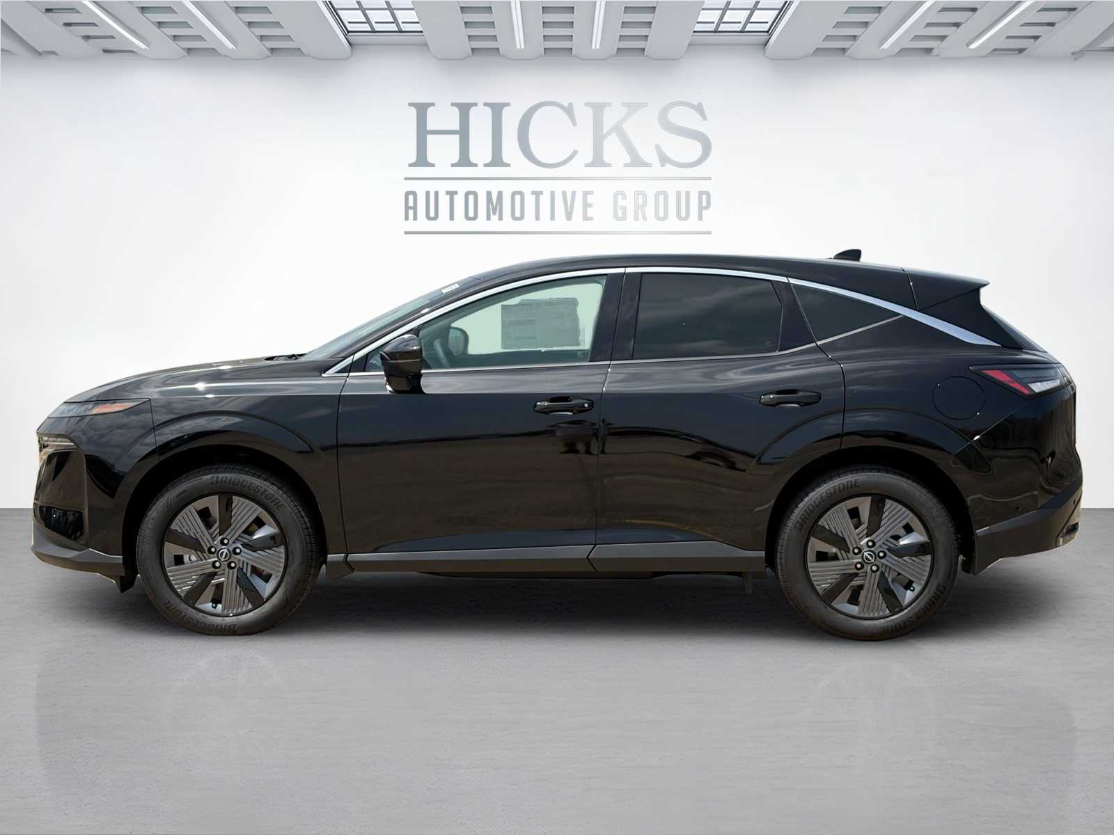 Vehicle image 8 of 23
