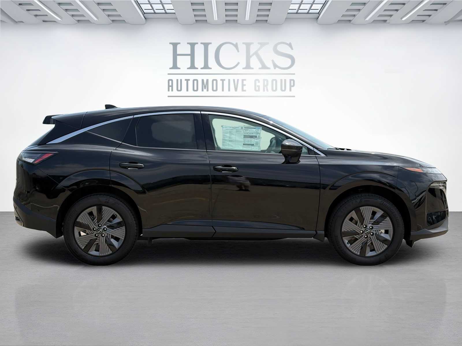 Vehicle image 4 of 23