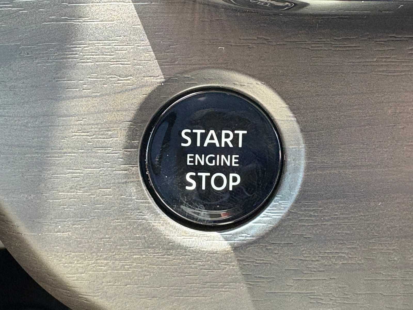 Vehicle image 20 of 23