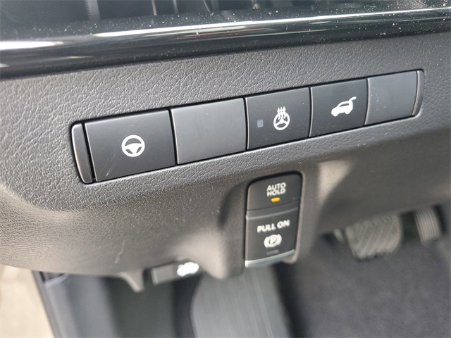 Vehicle image 22 of 37