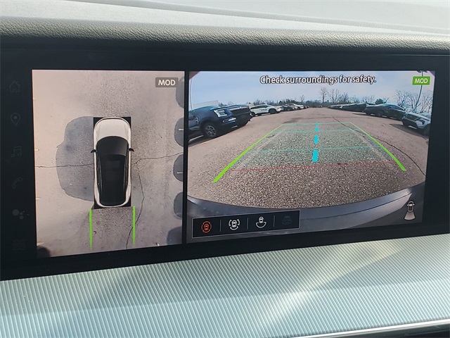 Vehicle image 17 of 37