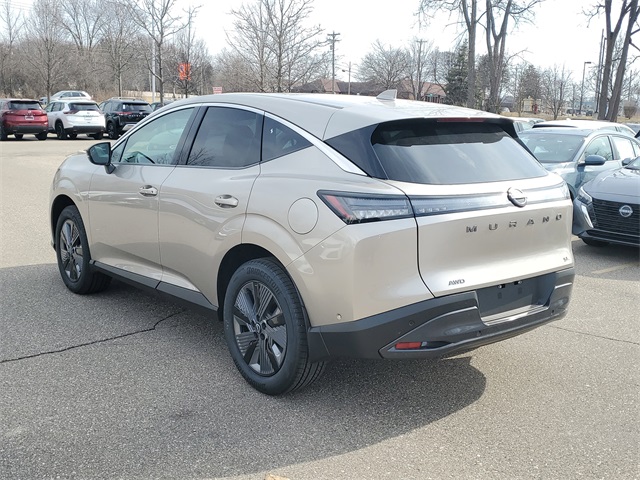 Vehicle image 4 of 37