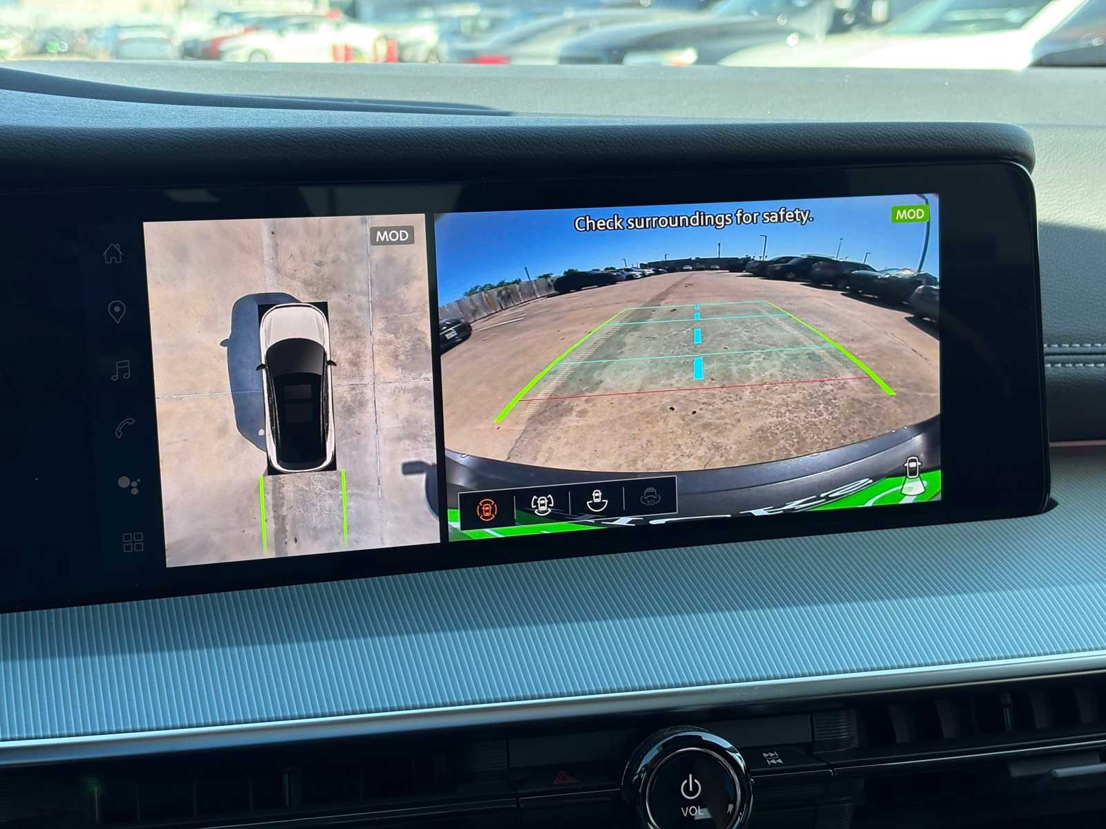 Vehicle image 19 of 23