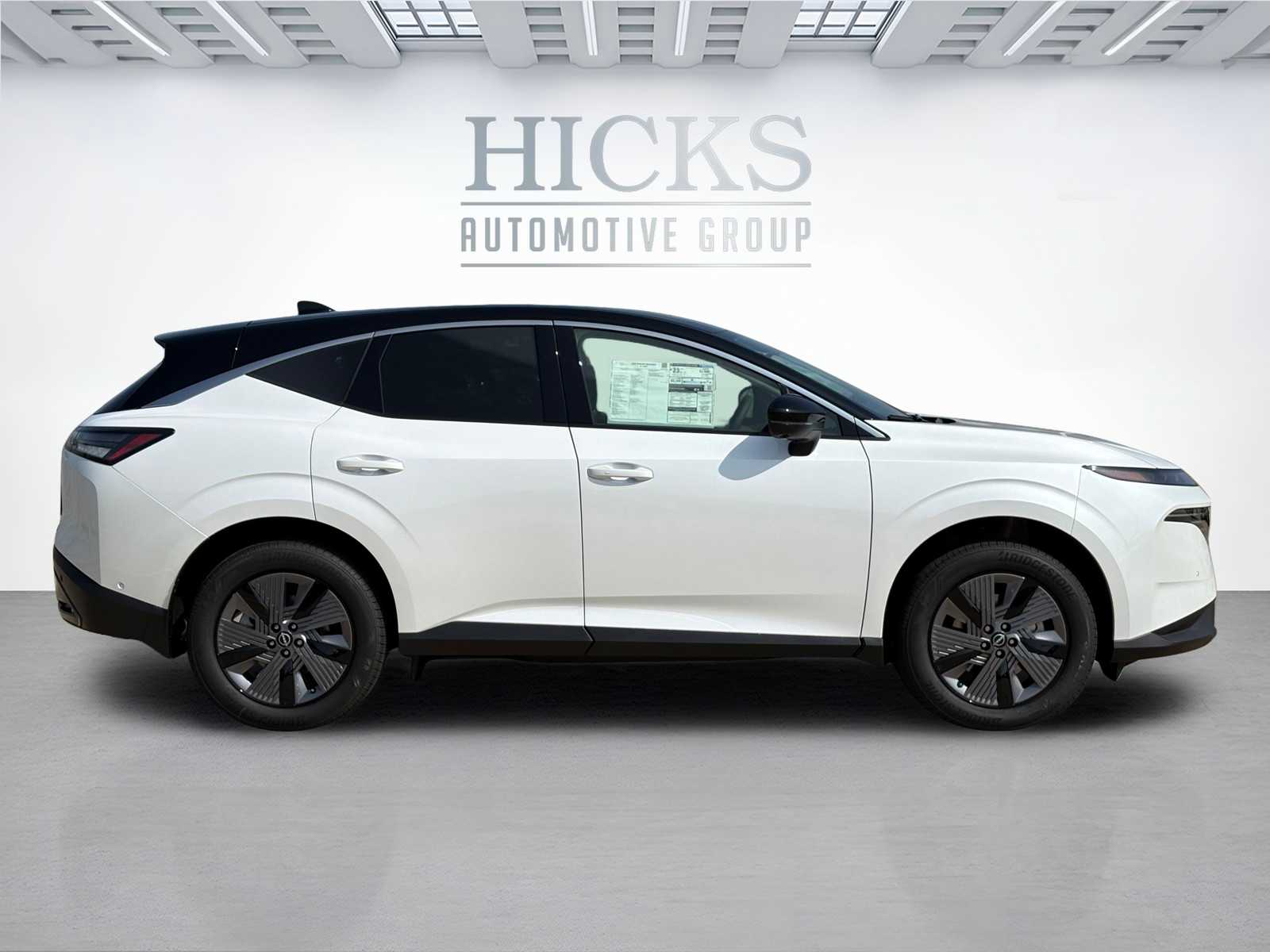 Vehicle image 4 of 23