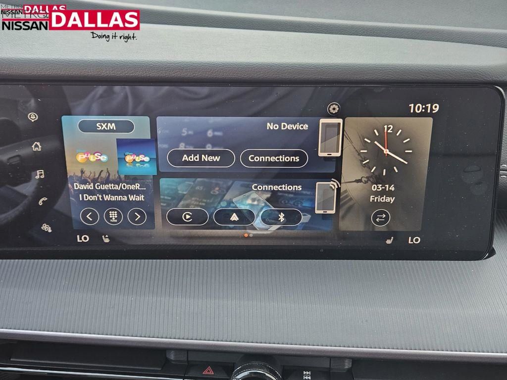 Vehicle image 15 of 25