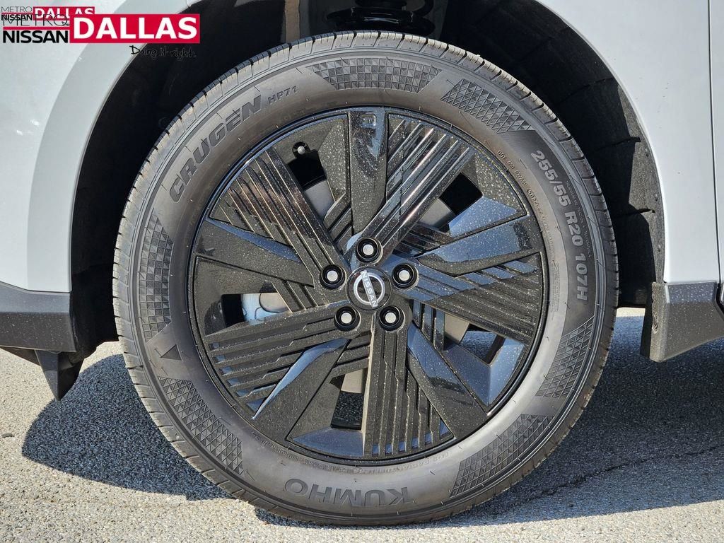 Vehicle image 10 of 25
