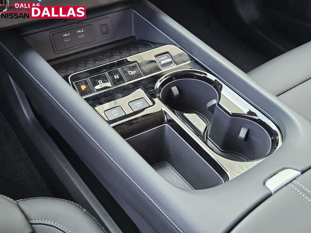 Vehicle image 19 of 25