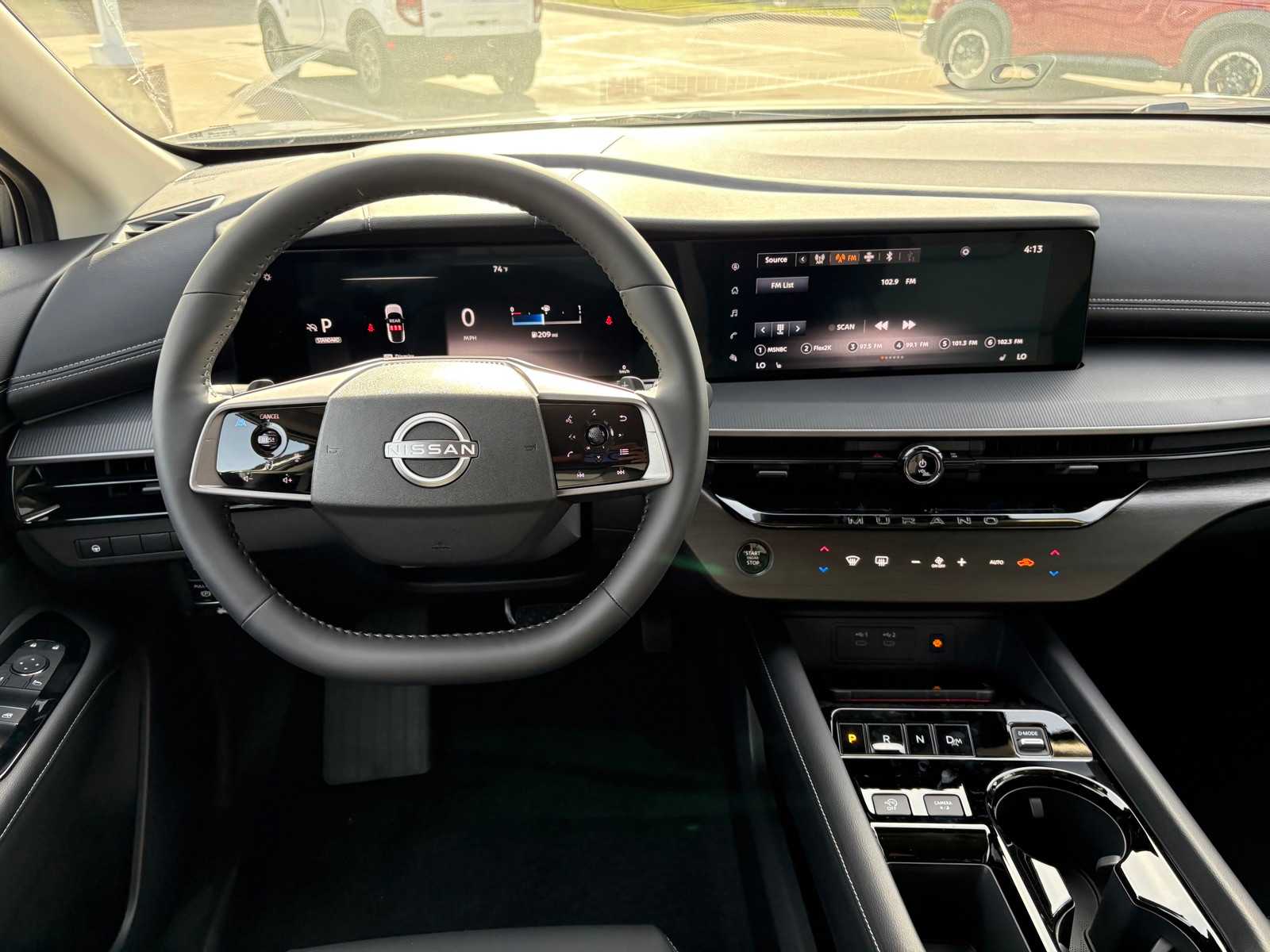Vehicle image 13 of 23