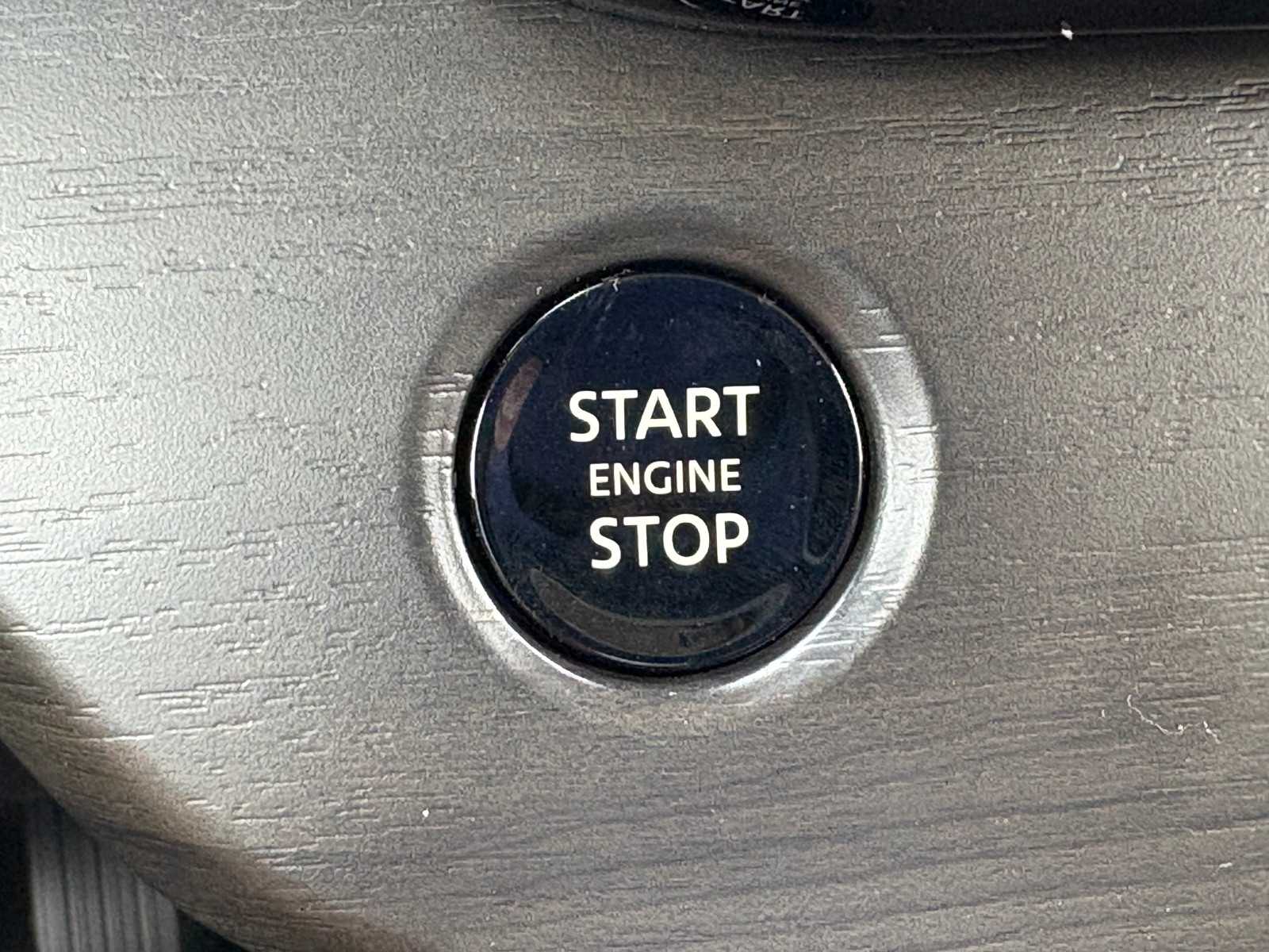 Vehicle image 20 of 23