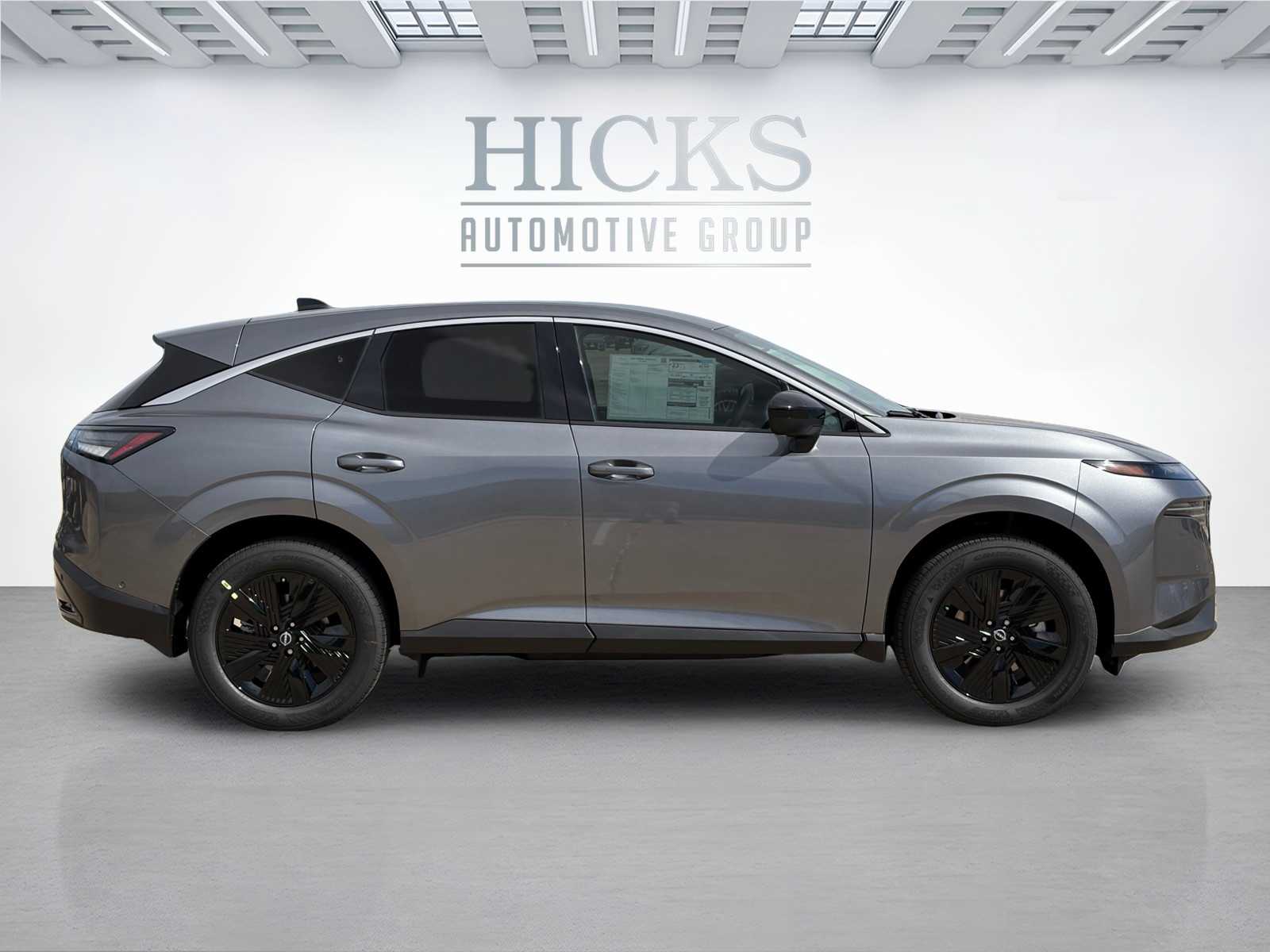 Vehicle image 4 of 22