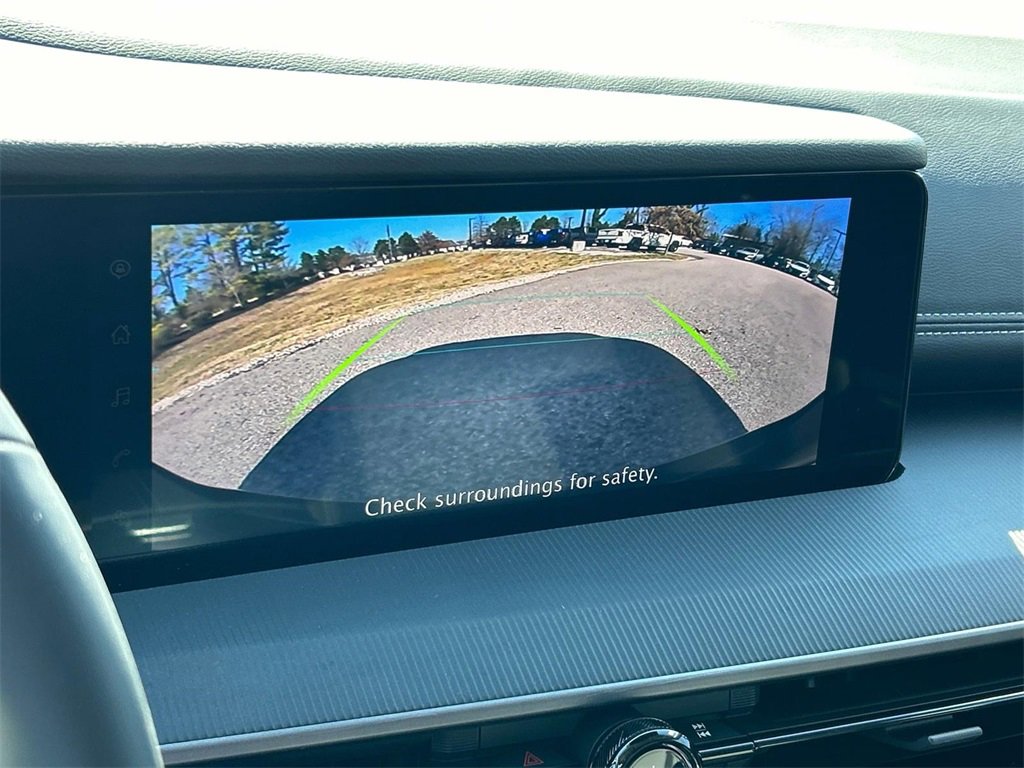 Vehicle image 29 of 35