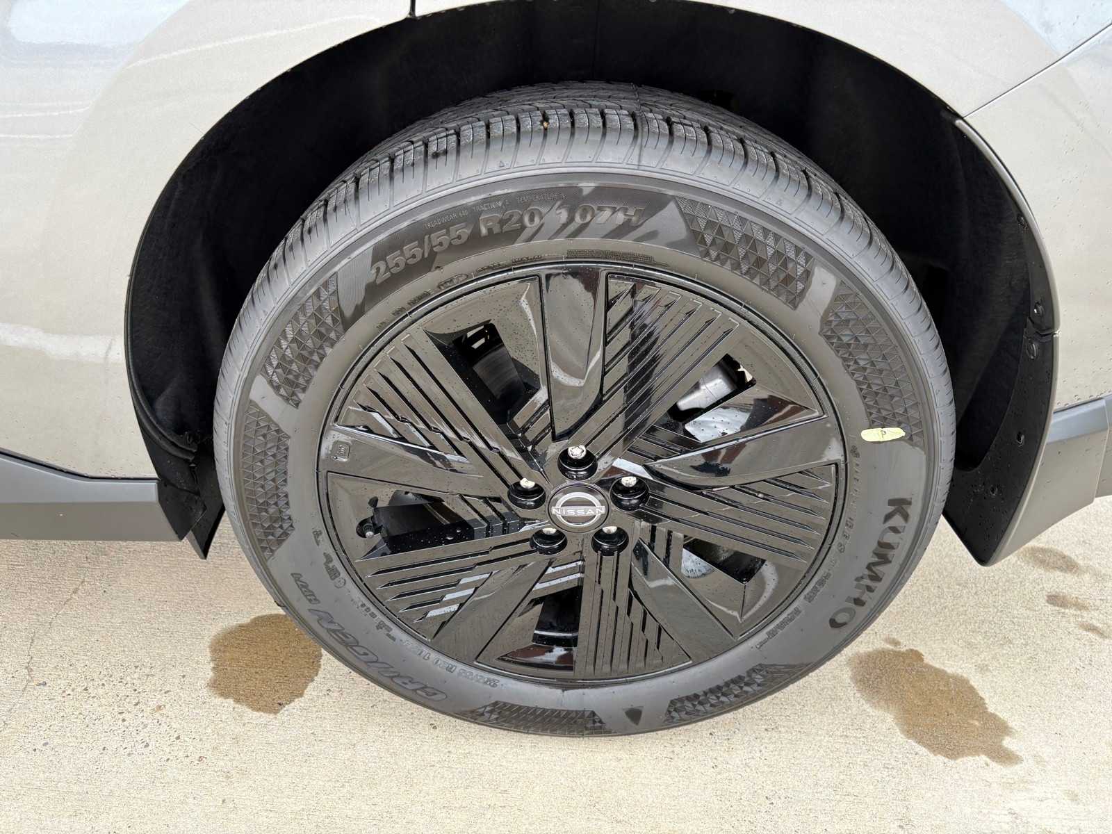 Vehicle image 9 of 22