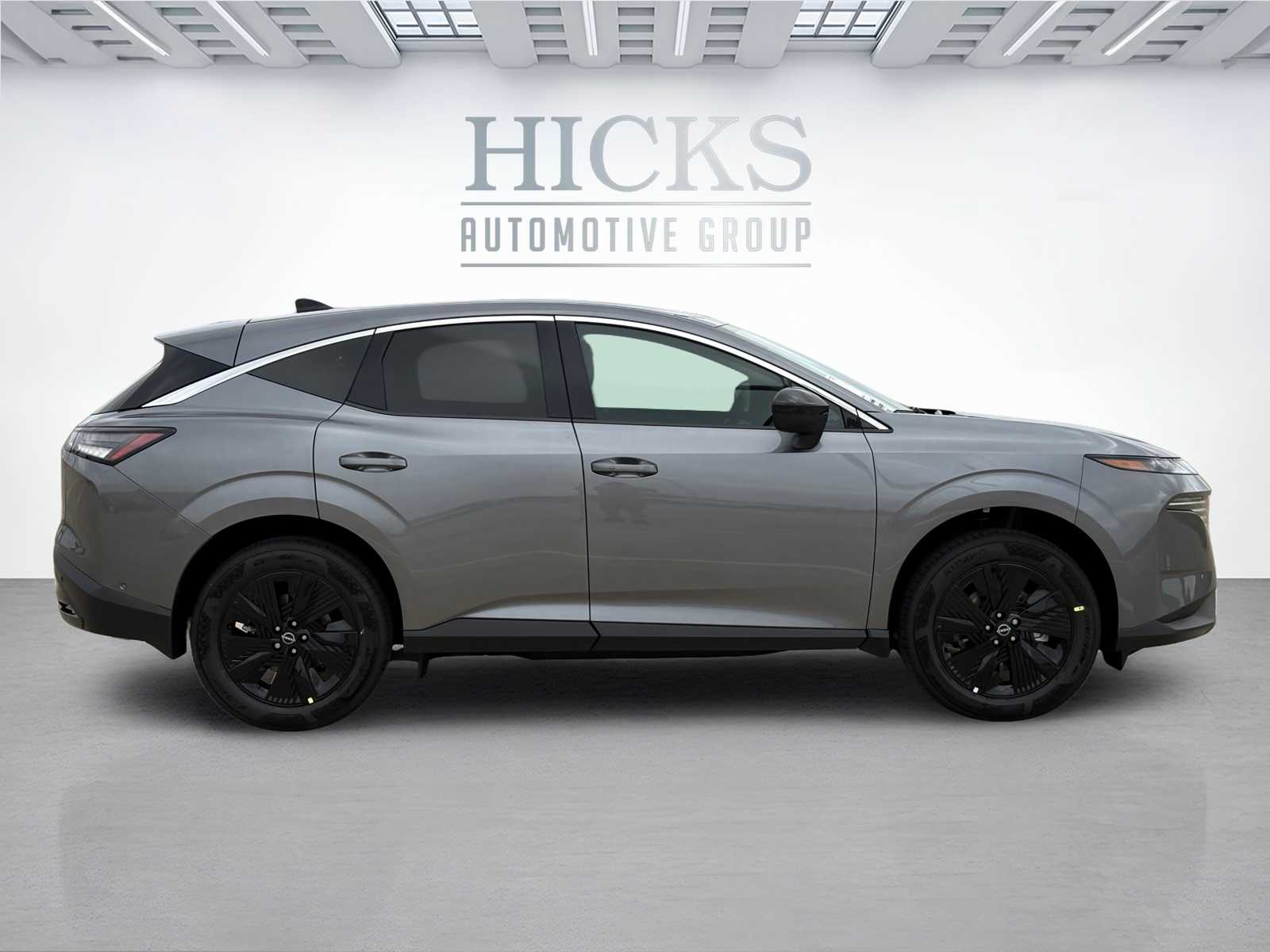 Vehicle image 4 of 22