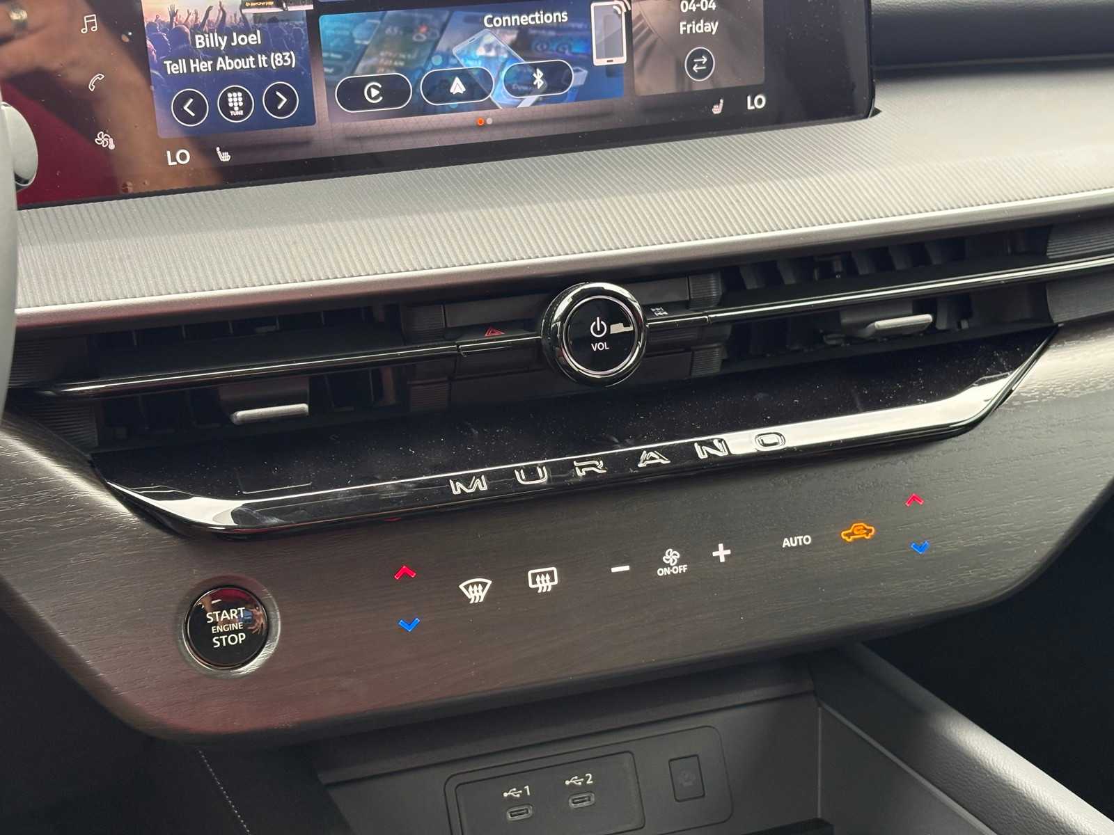 Vehicle image 17 of 22