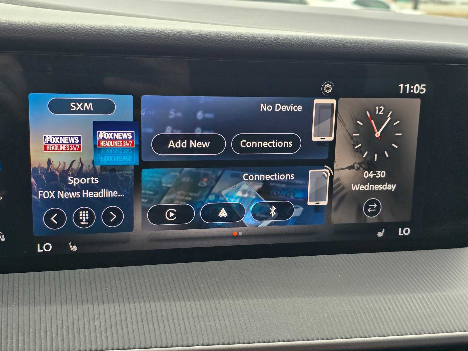 Vehicle image 18 of 26