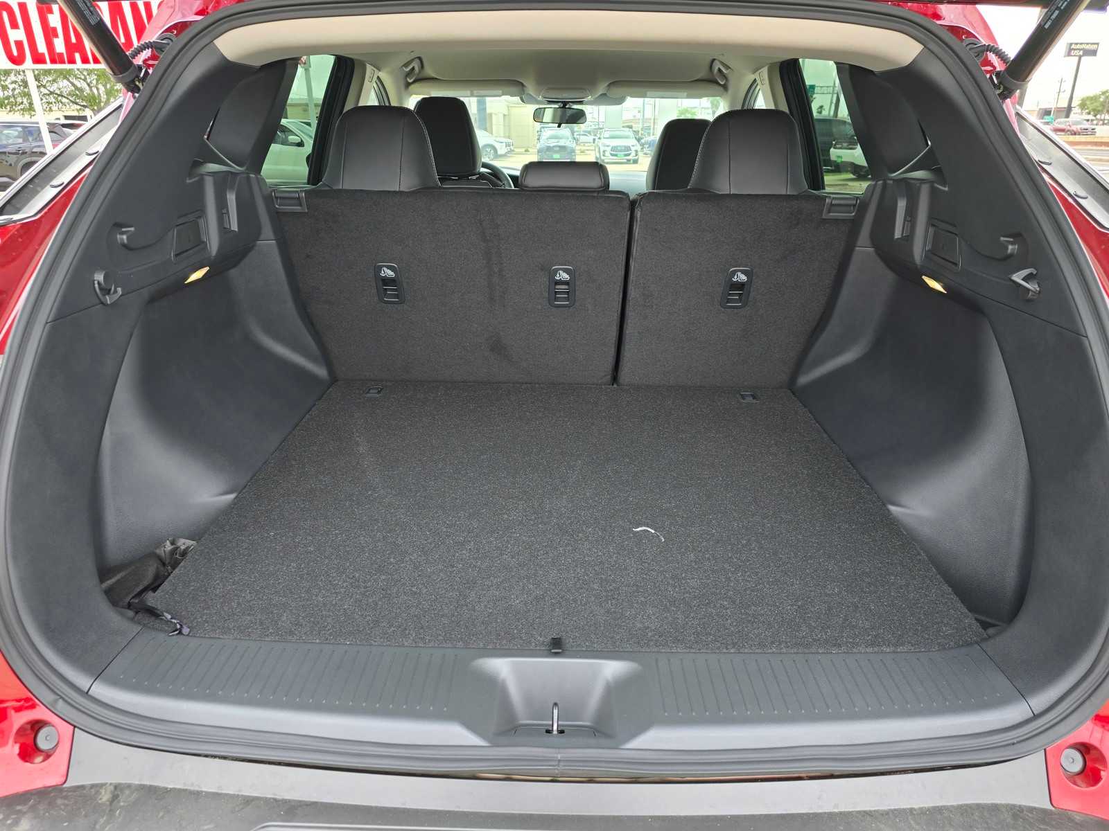 Vehicle image 11 of 26