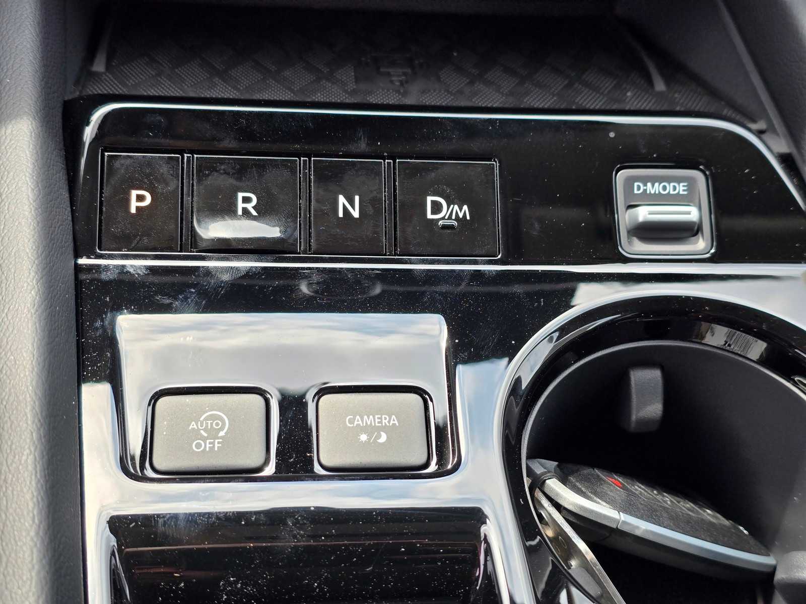 Vehicle image 22 of 26