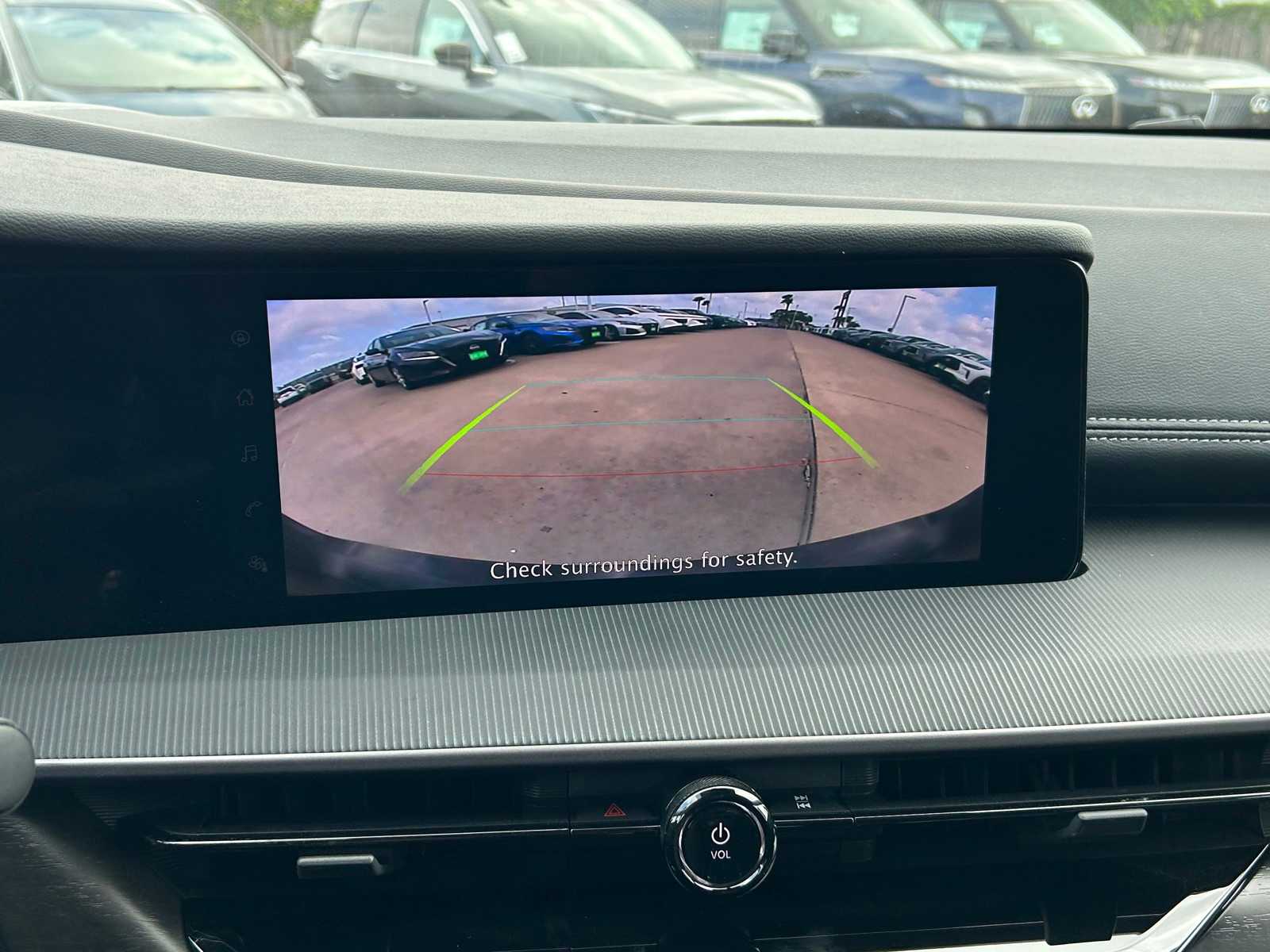 Vehicle image 12 of 16