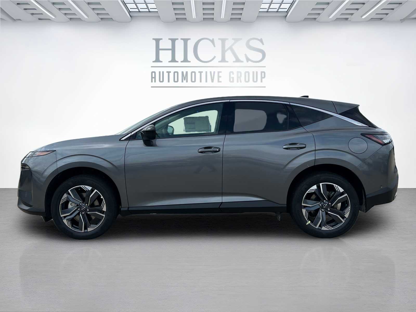 Vehicle image 8 of 16