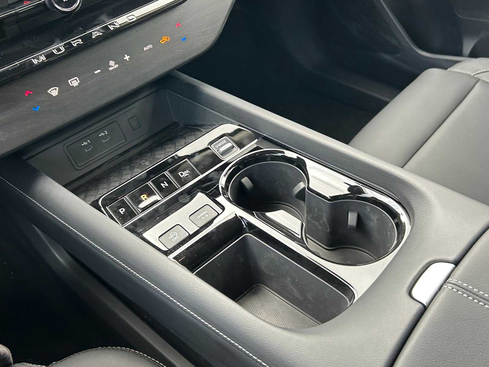 Vehicle image 15 of 16