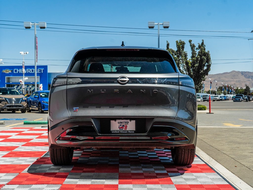 Vehicle image 7 of 11