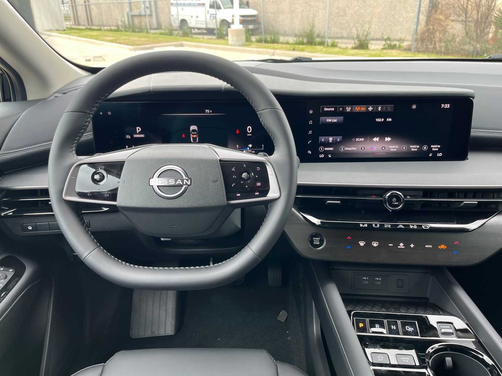 Vehicle image 12 of 22